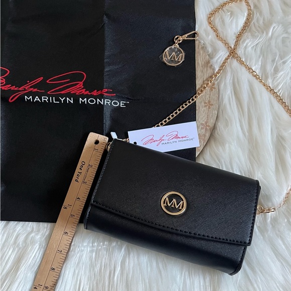 NEW Marilyn Monroe Women’s Black & Gold Cross Body Purse ✨ - Picture 10 of 12